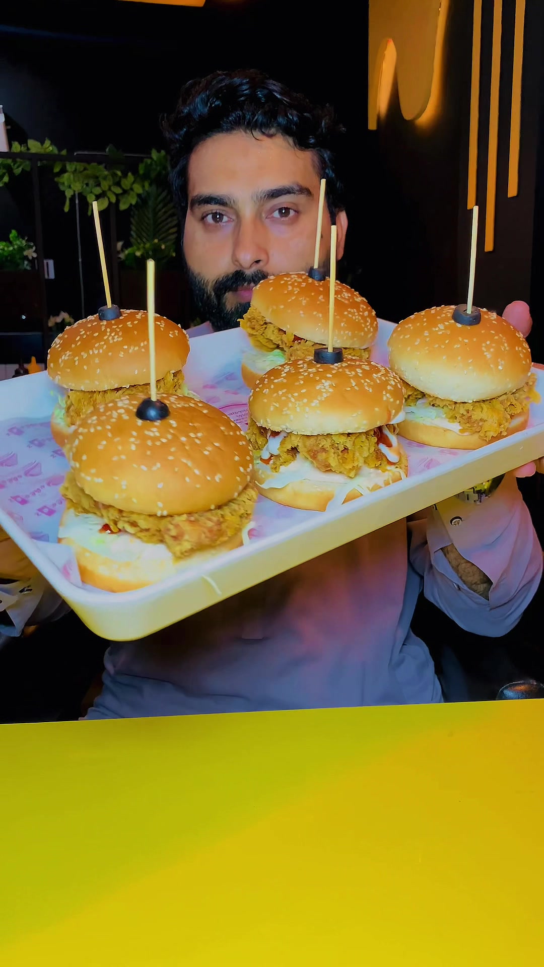 @𝐃𝐞𝐡𝐥𝐞𝐞𝐳 𝐟𝐨𝐨𝐝
