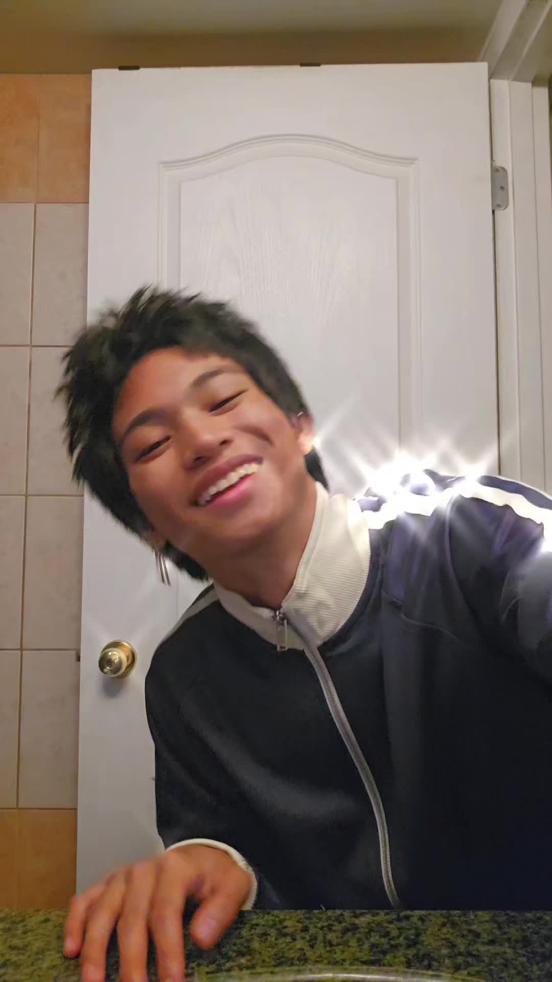 @James2Kawaiiii💢💫