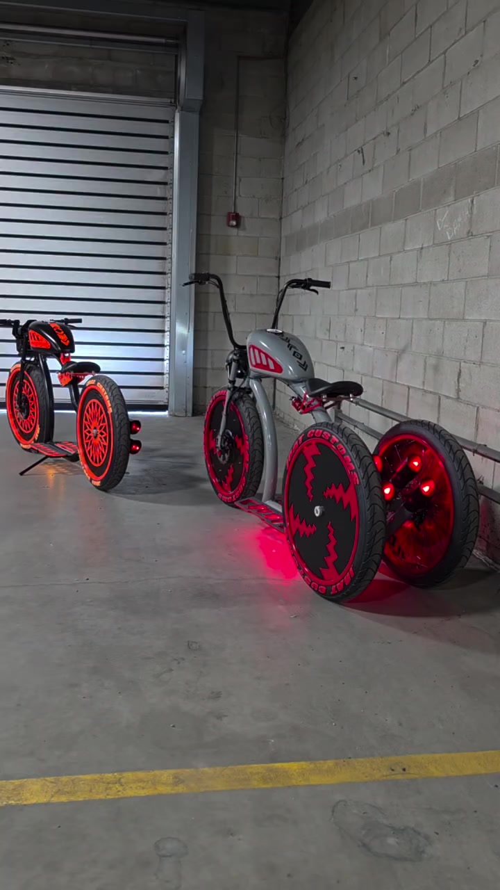 @Jrat Custom E-Bikes