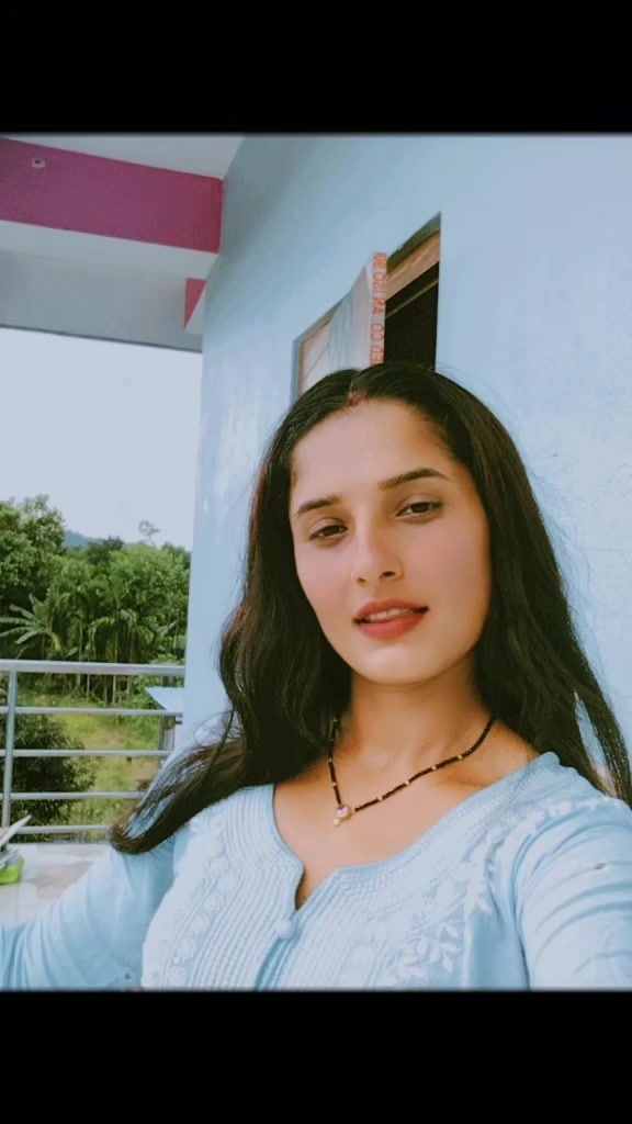 @Ru H Za 🙋🤟