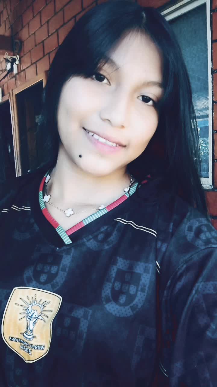 @S E L E N A ๐ค