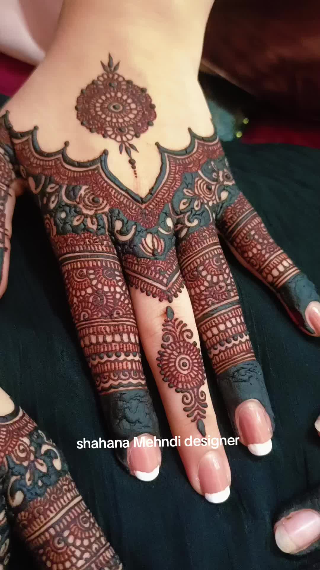 @SHAHANA Mehndi designer♥️