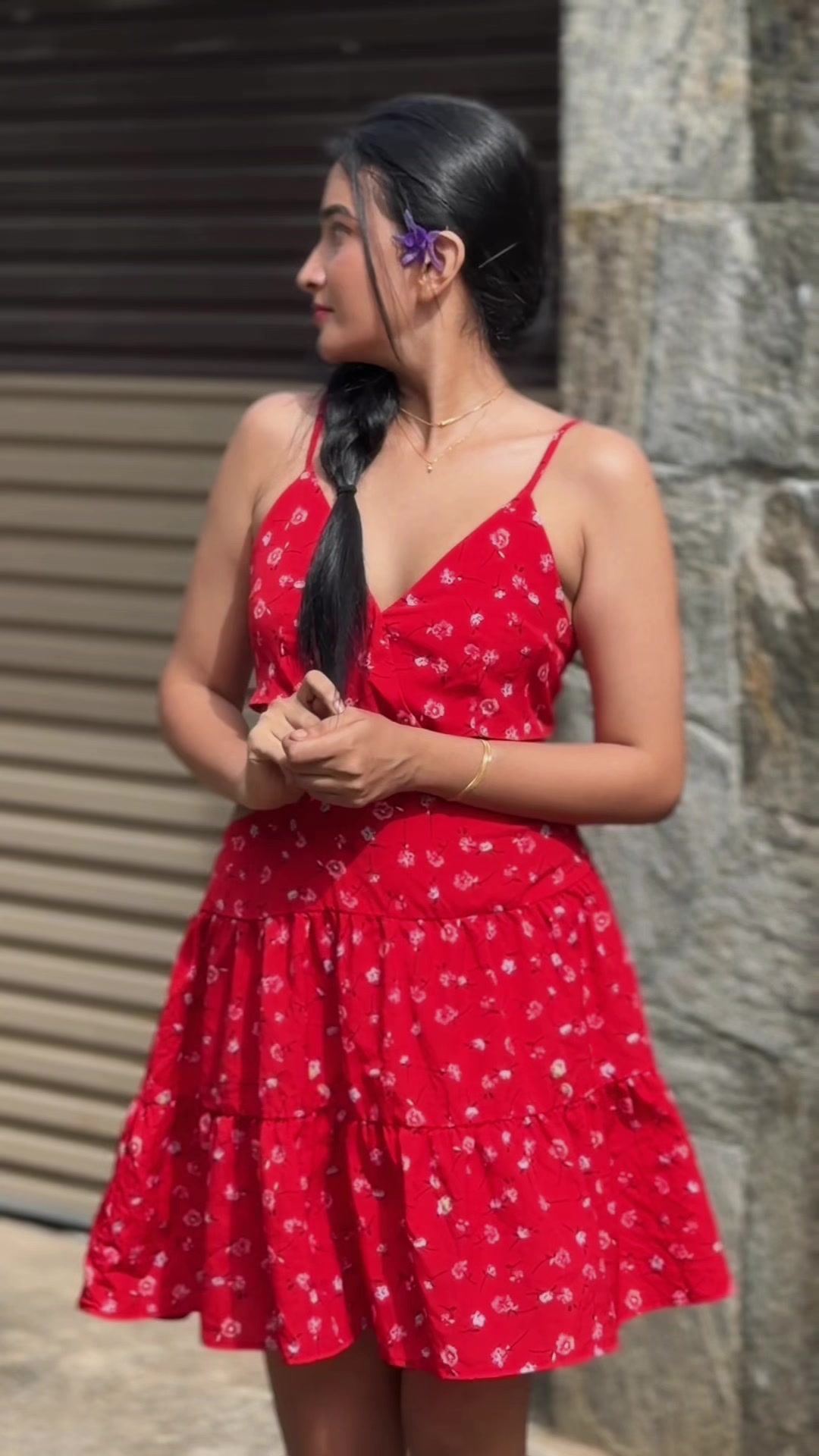 @Tinadaniel_