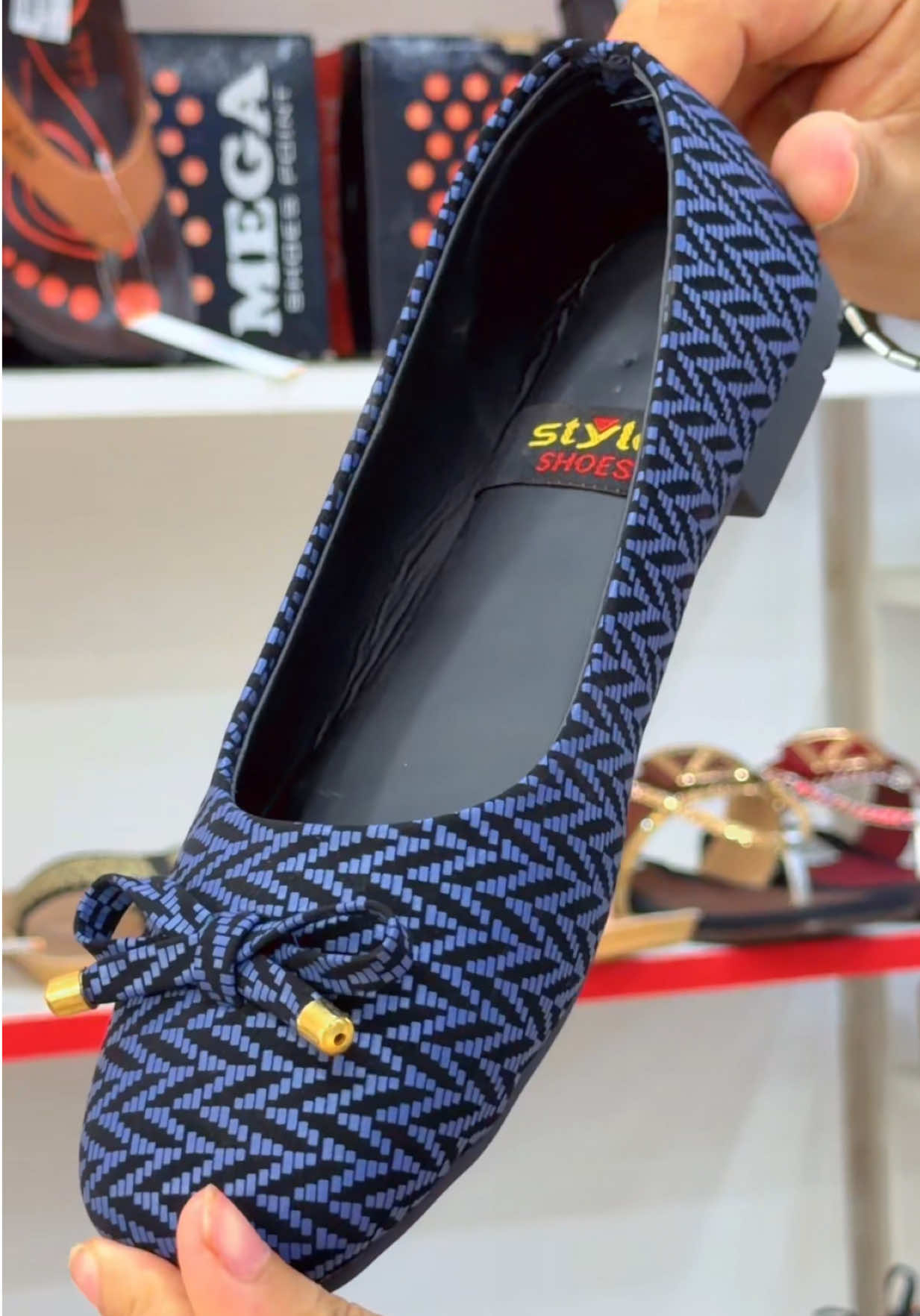 @Mega Shoes point Chakwal