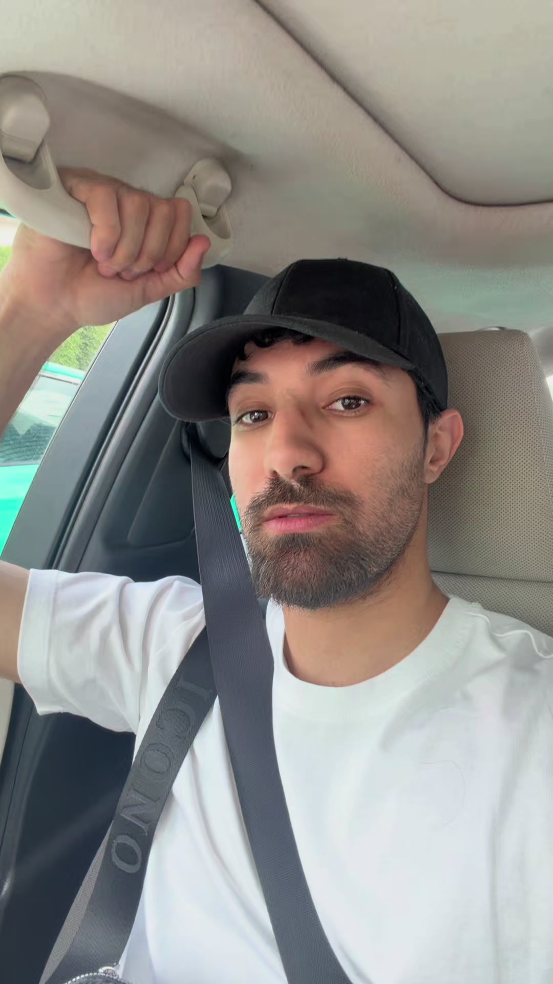 @فاروق المغربي