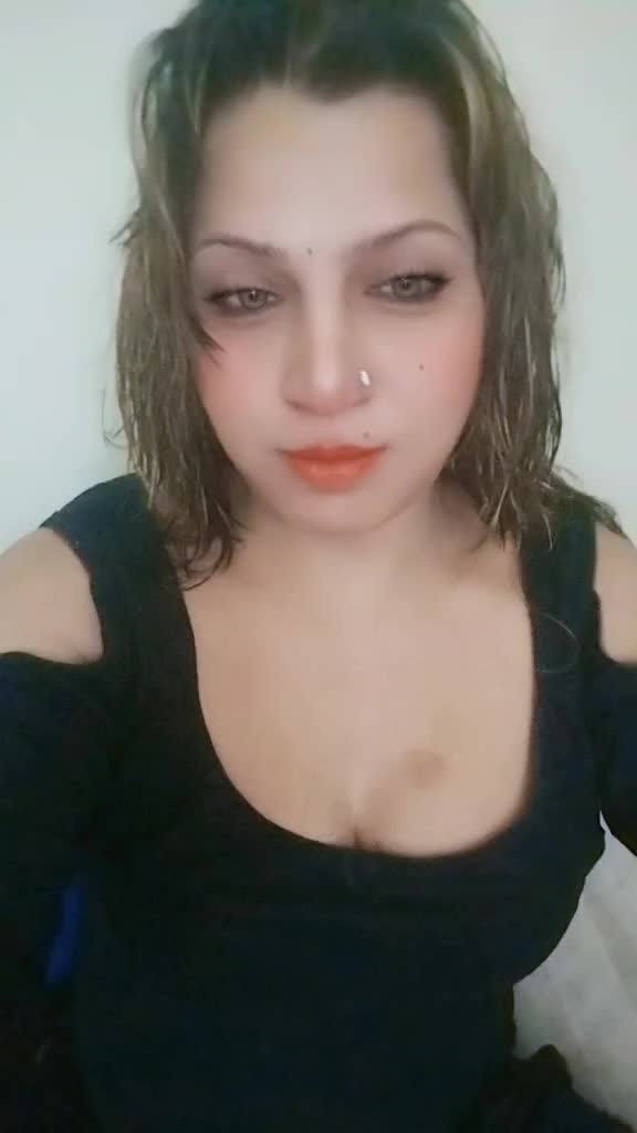 @annu_malik0