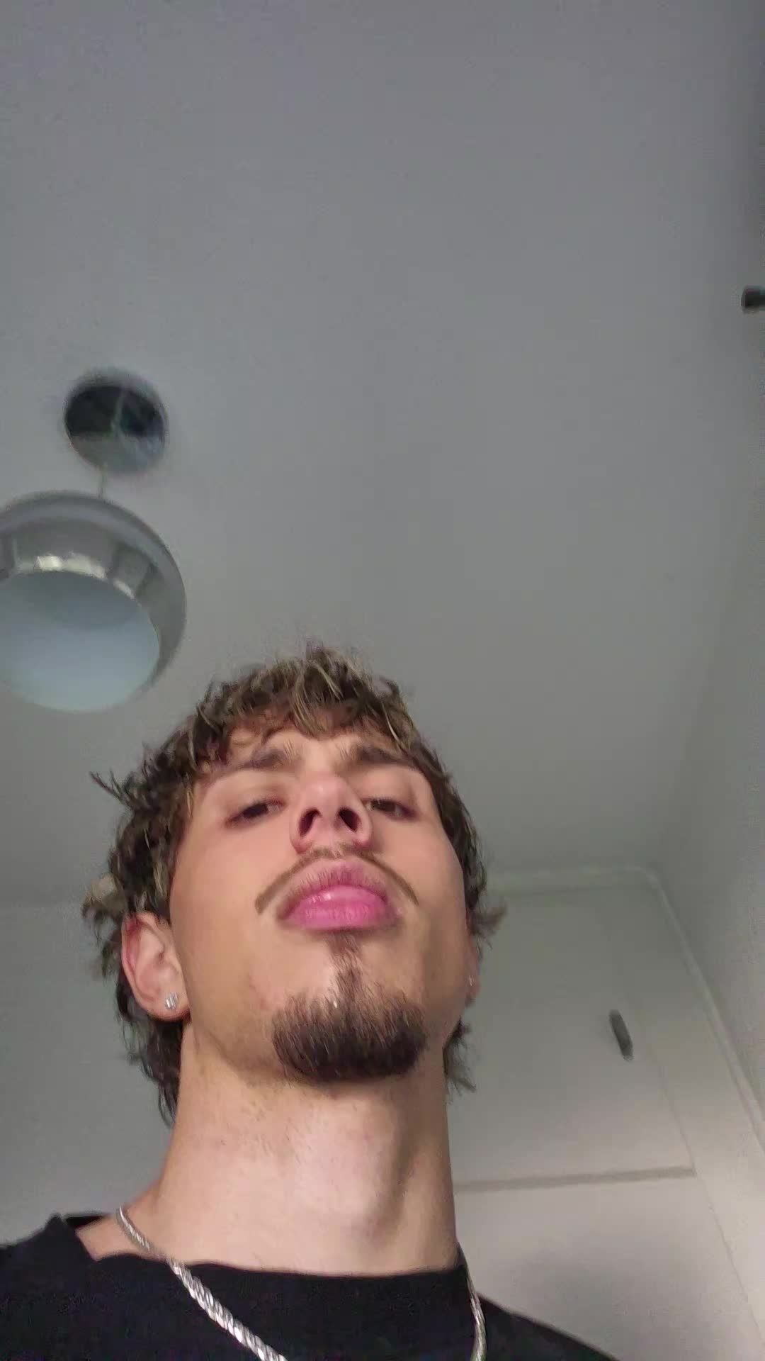 @IntrusiveMarc