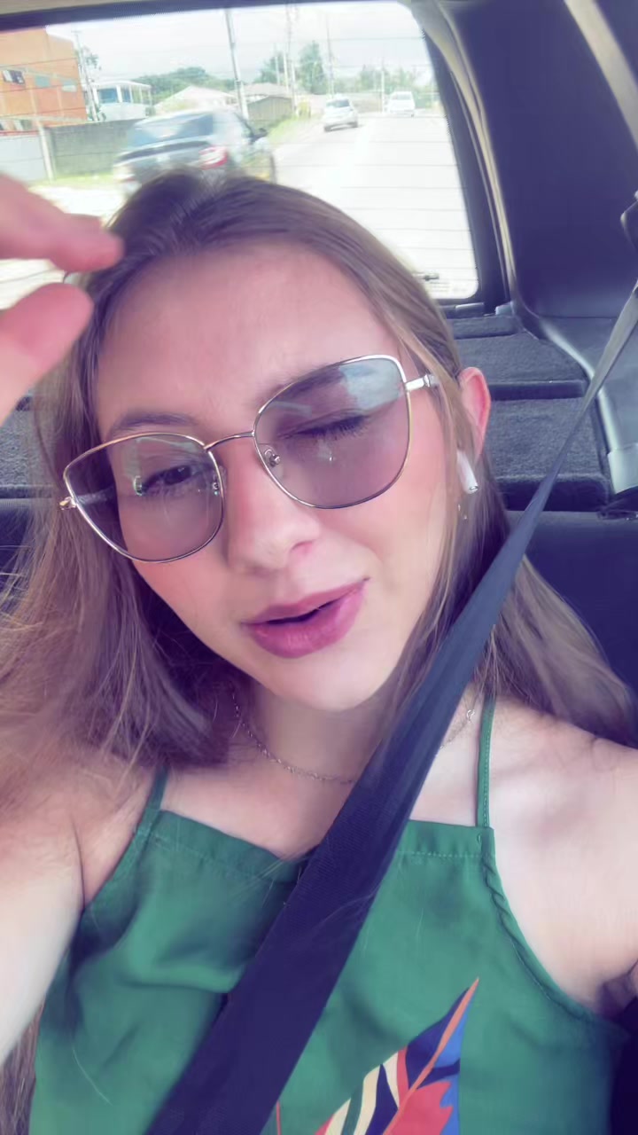 @_sarinha481_