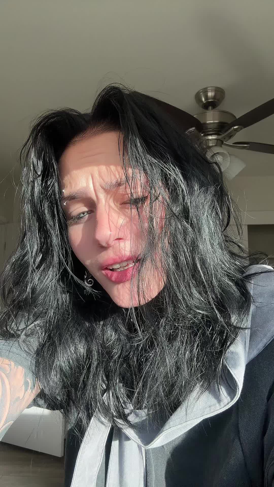 @notjustang