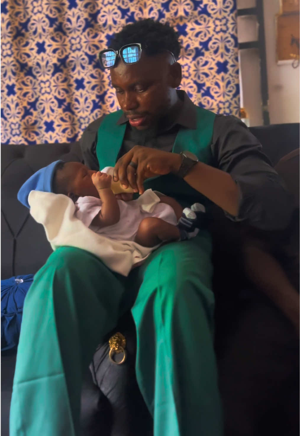 @HENSHAW