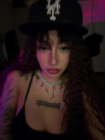 @Zharshhh❤️&zwj;🔥
