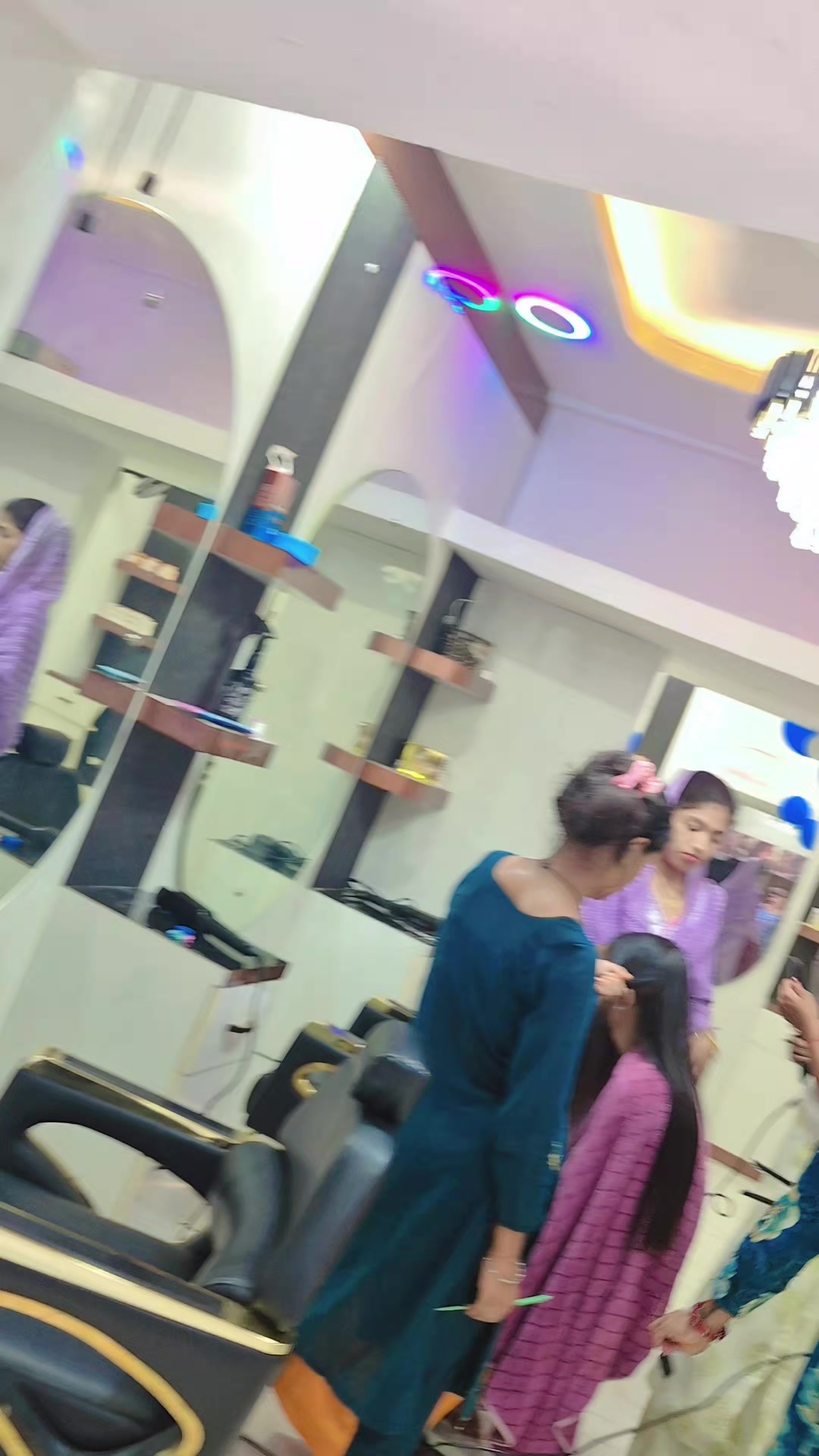 @Fashion beauty parlour