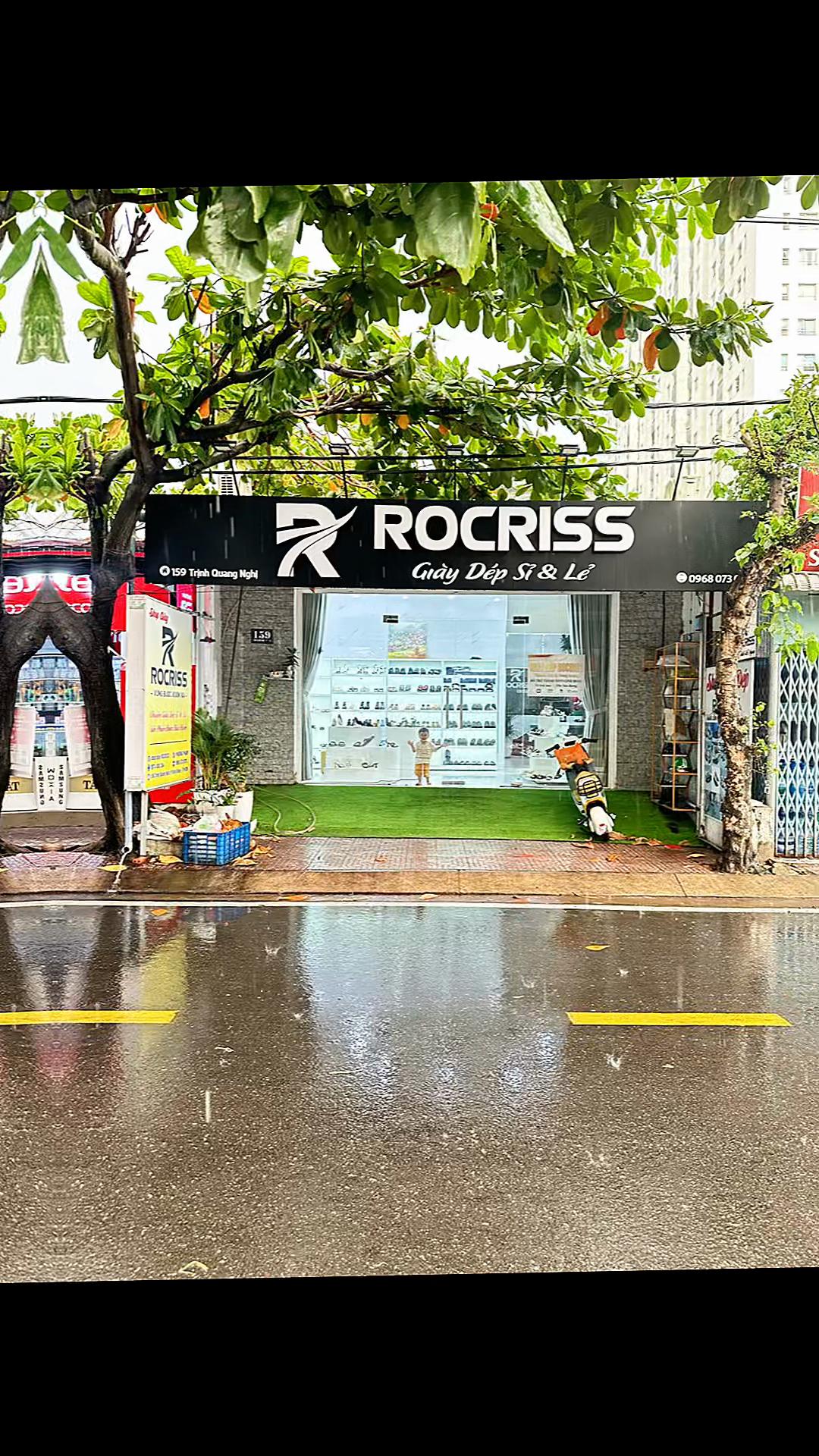 @Shop giày ROCRISS