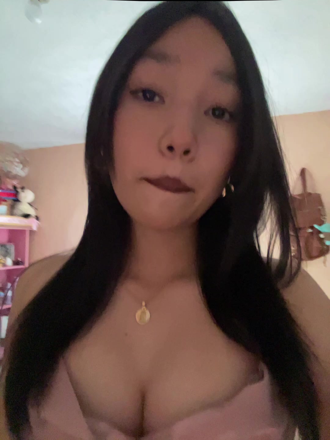 @🦦