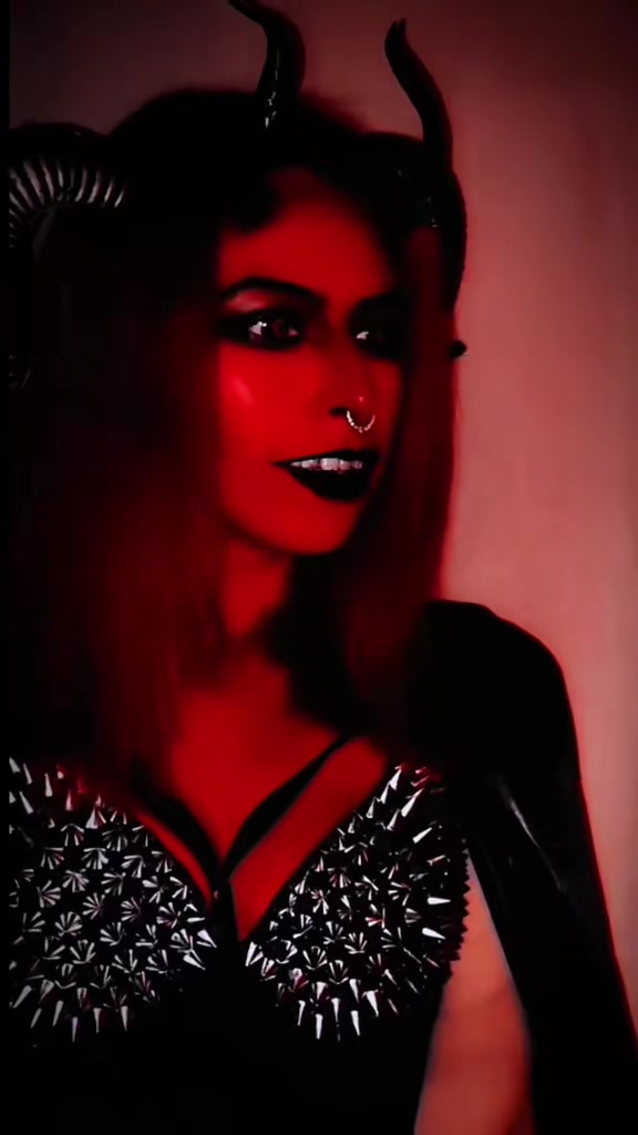 @𝕸𝖆𝖒𝖎𝕮𝖍𝖆𝖔𝖘