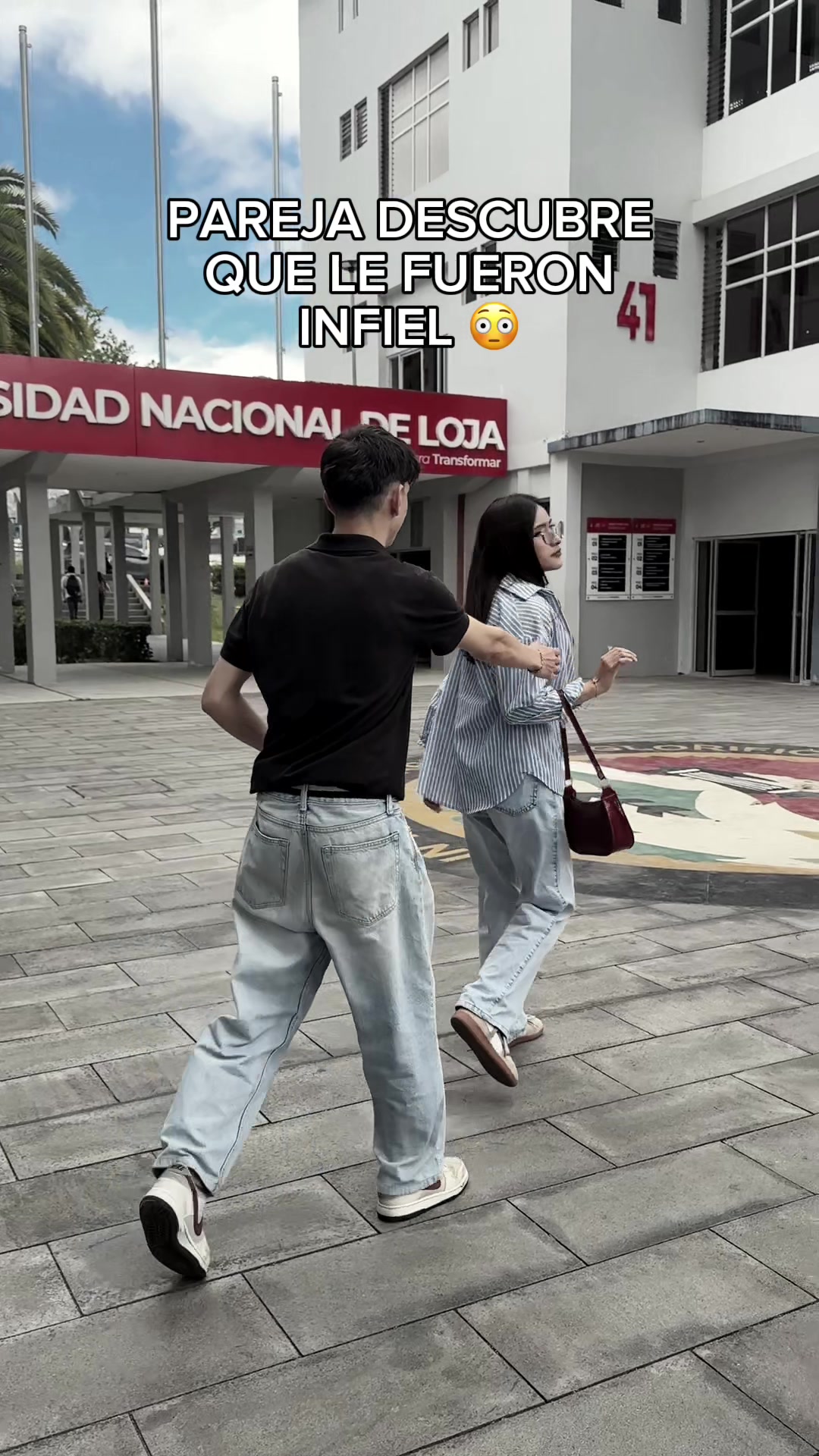 @Universidad Nacional de Loja