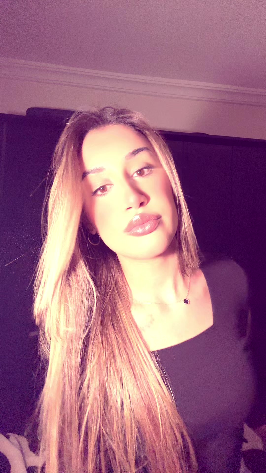 @𝐑𝐈𝐇𝐀𝐁𝐄 🦢