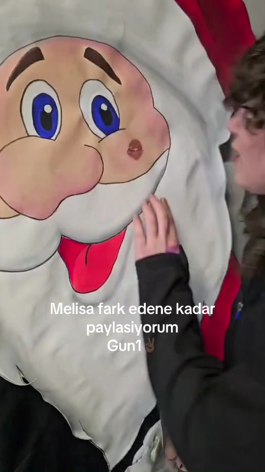 @melisafarkedenekadar✌🏿