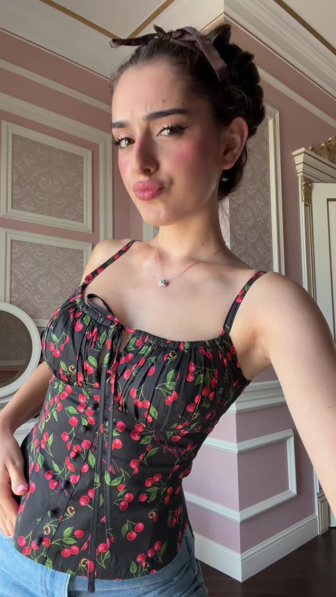 @Есенечка