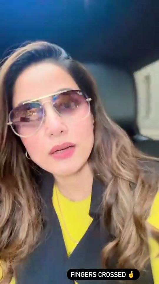 @Hina Khan 💎