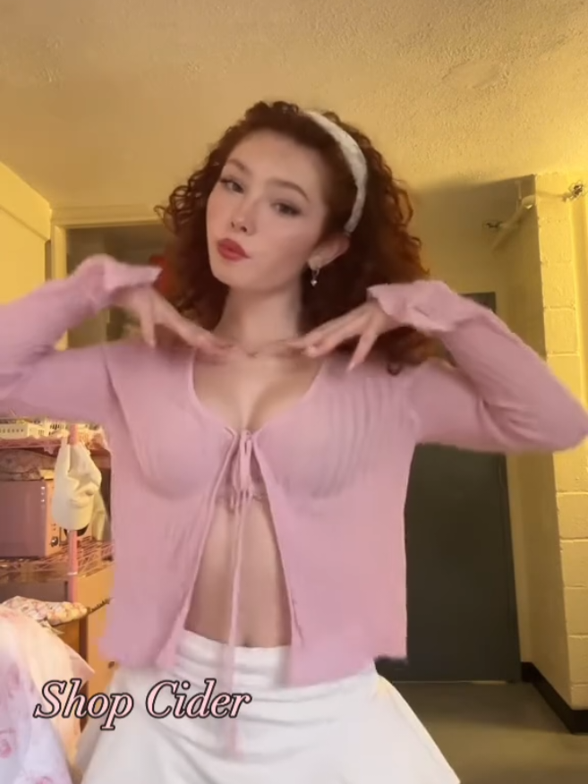 @LIVIA PAIGE