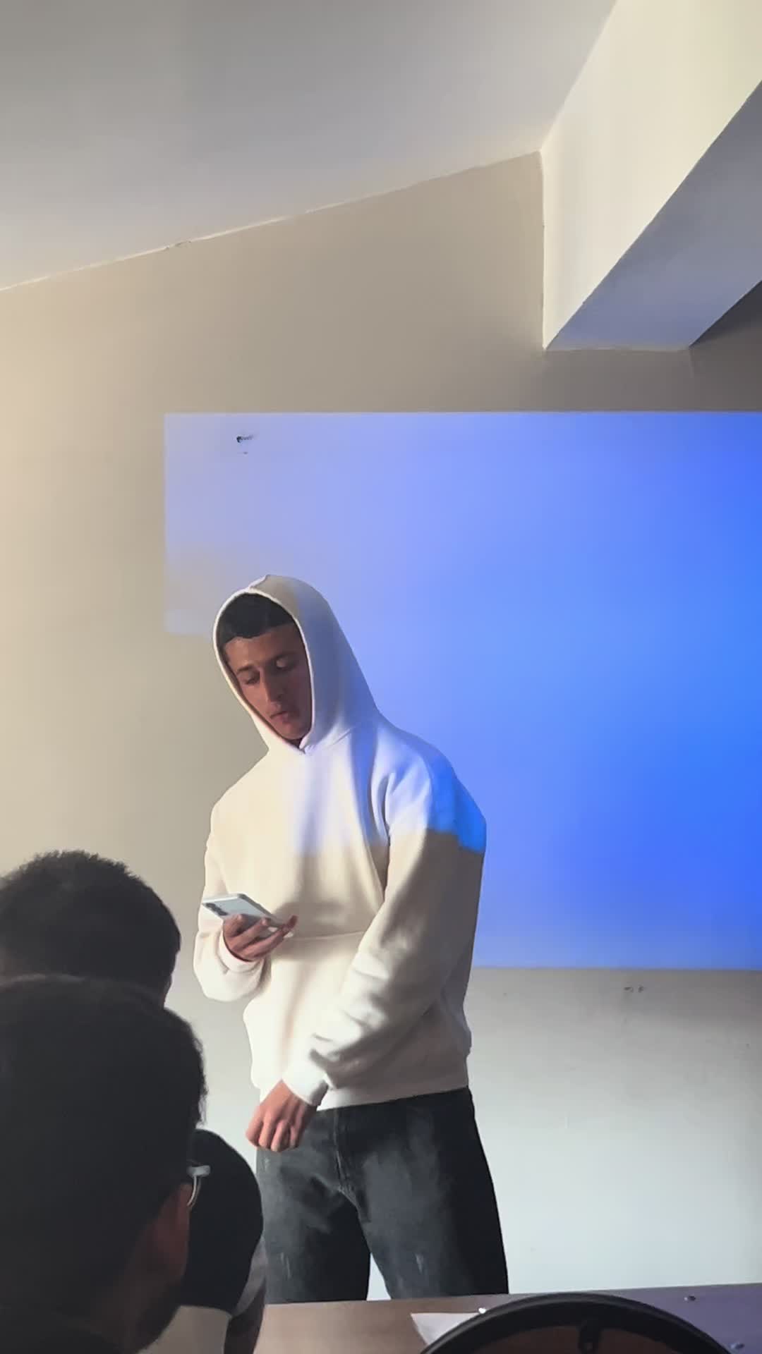 @7