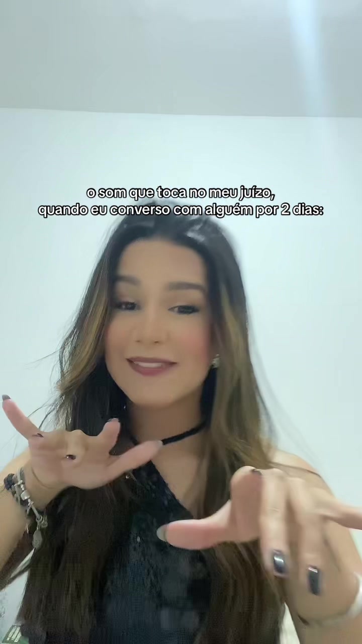 @Vitoria Silva