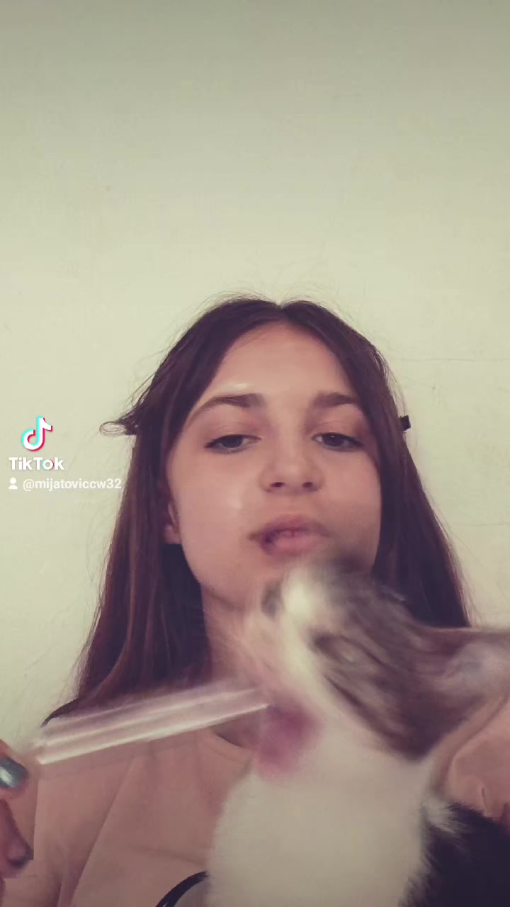 @𝓷𝓲𝓷𝓪