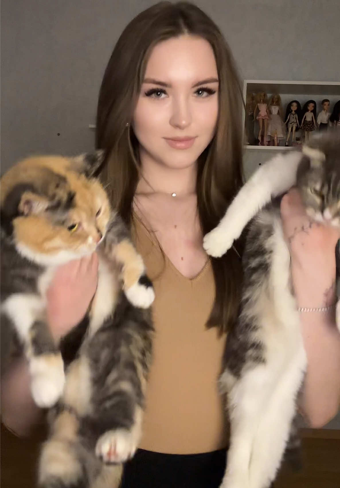 @Chloe 𝜗𝜚 Freya
