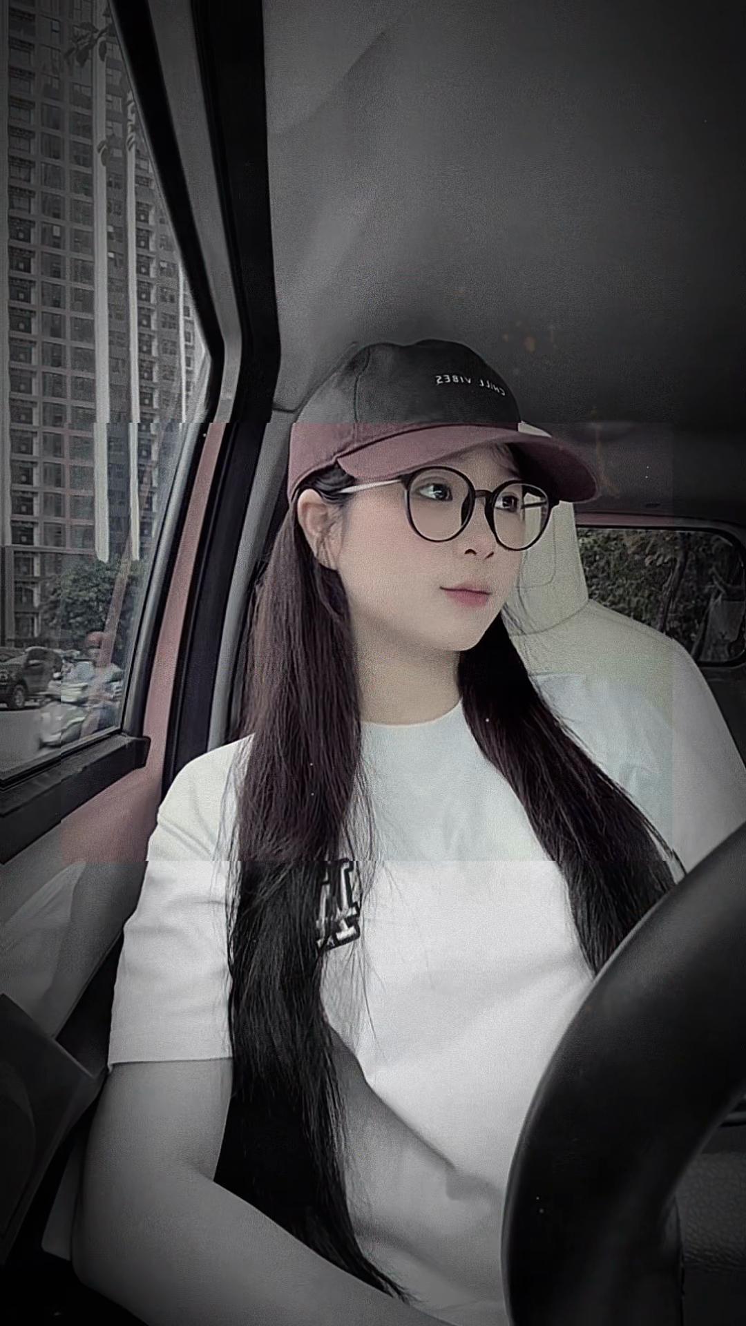@Lưu Thị Th&uacute;y Hừơng