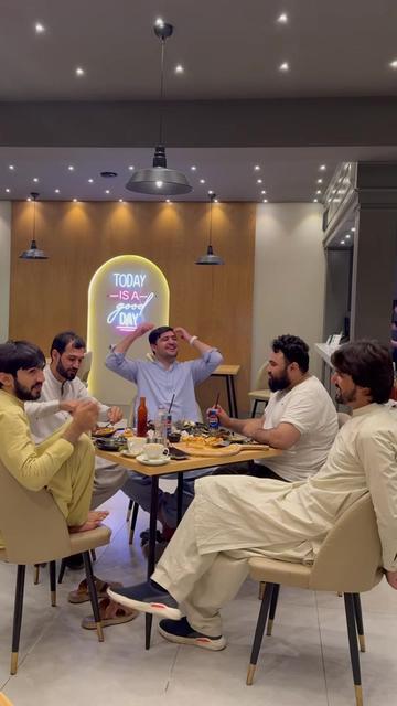 @eshu_shinwari 🥀🌺
