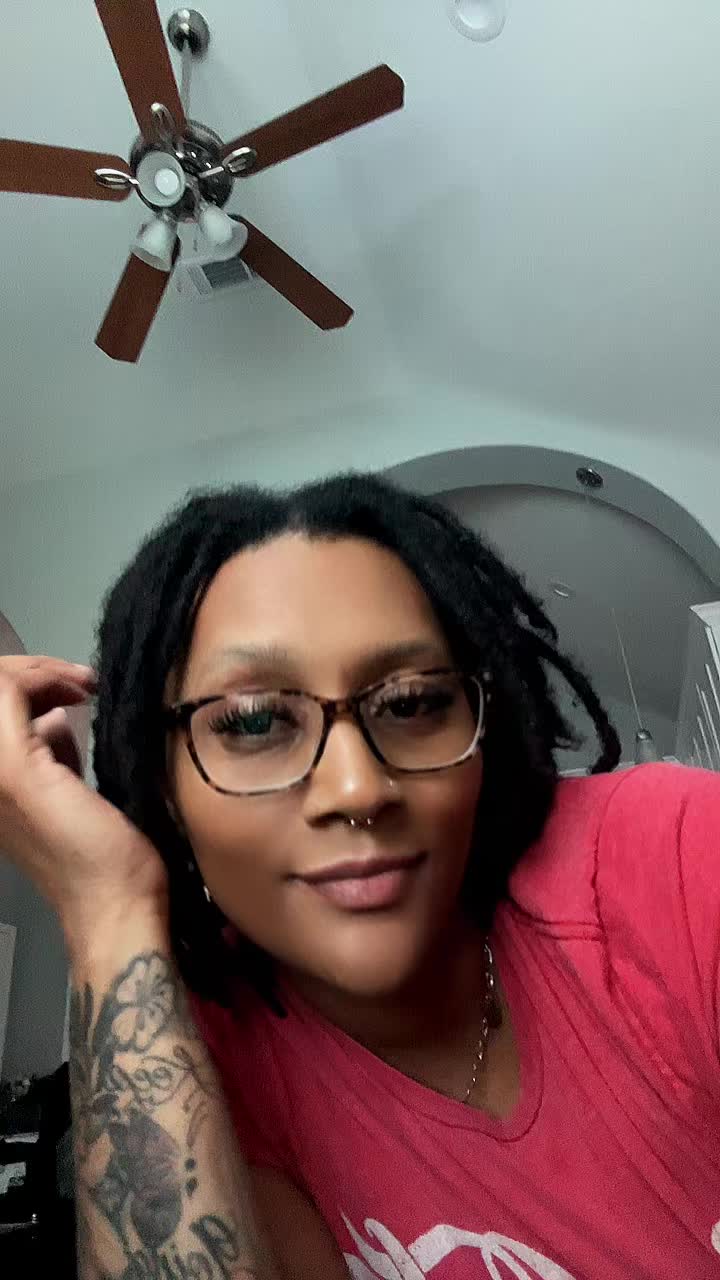 @pretty__younique