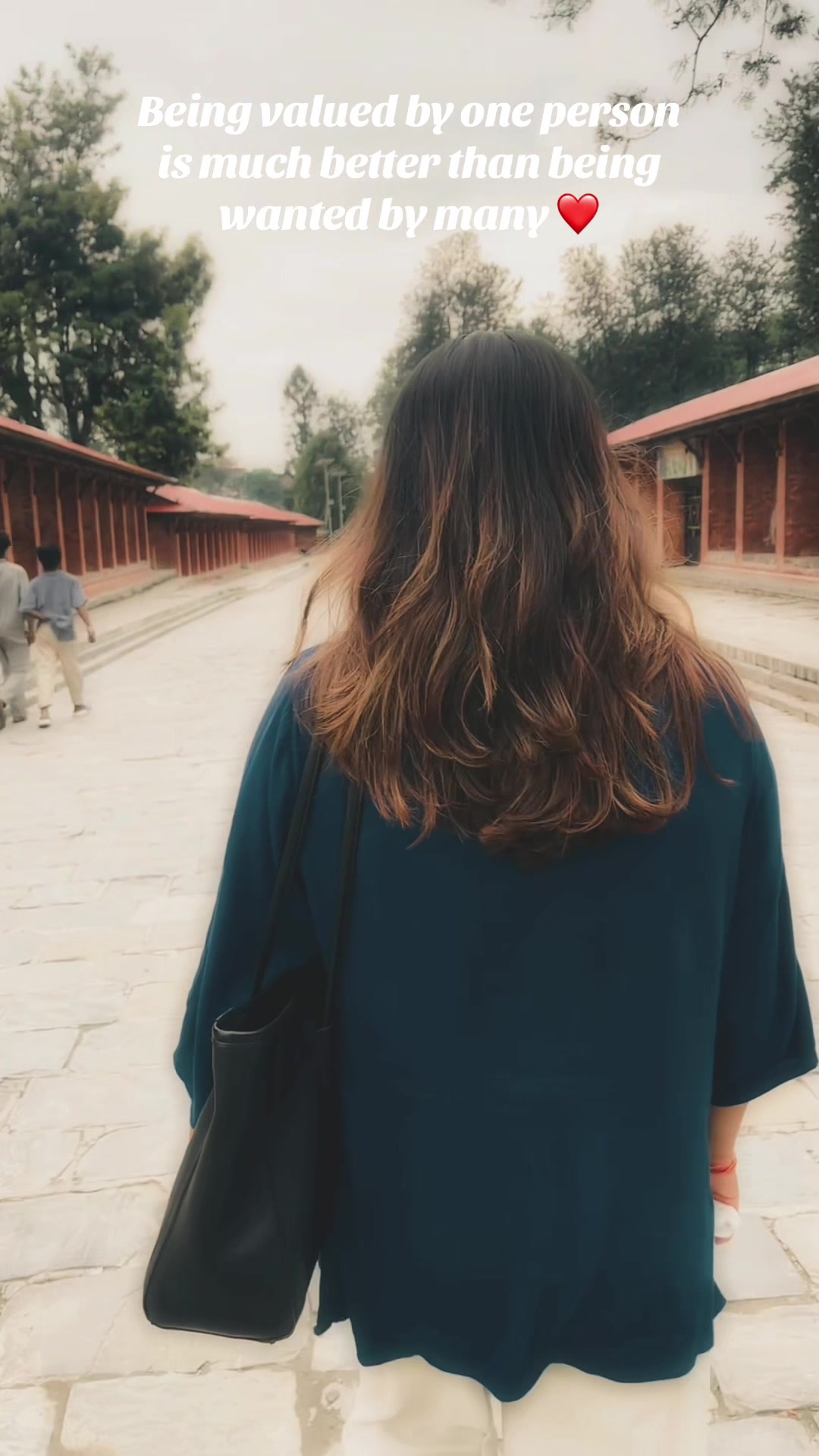 @Manisha_🦋