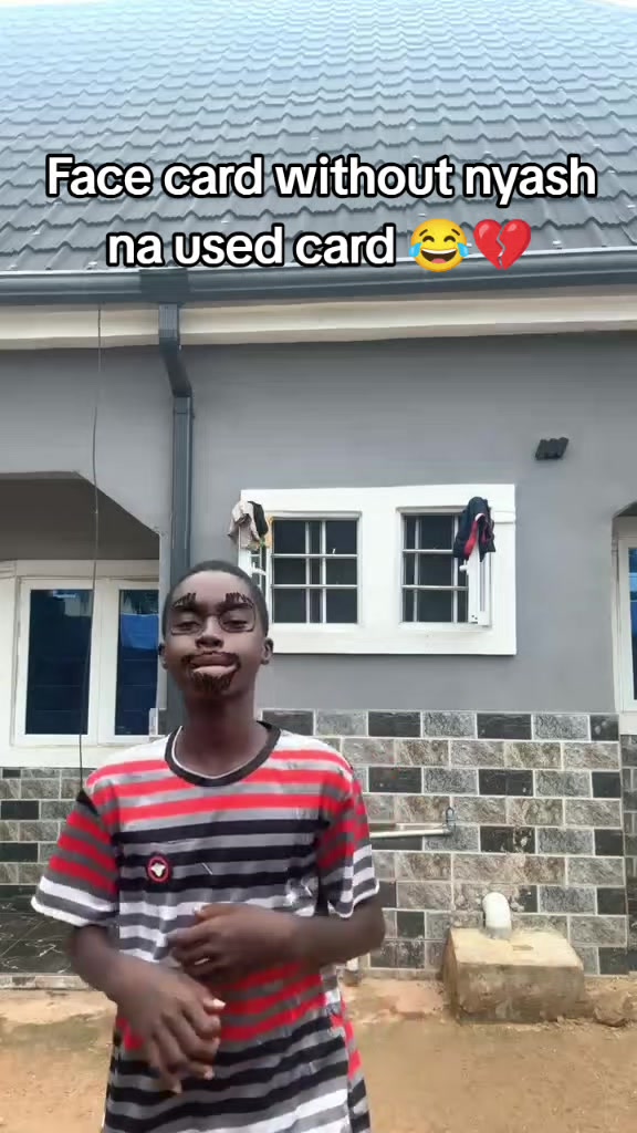 @𝚂𝚃𝙰𝚈 𝙿𝙰𝙸𝙳 🤡