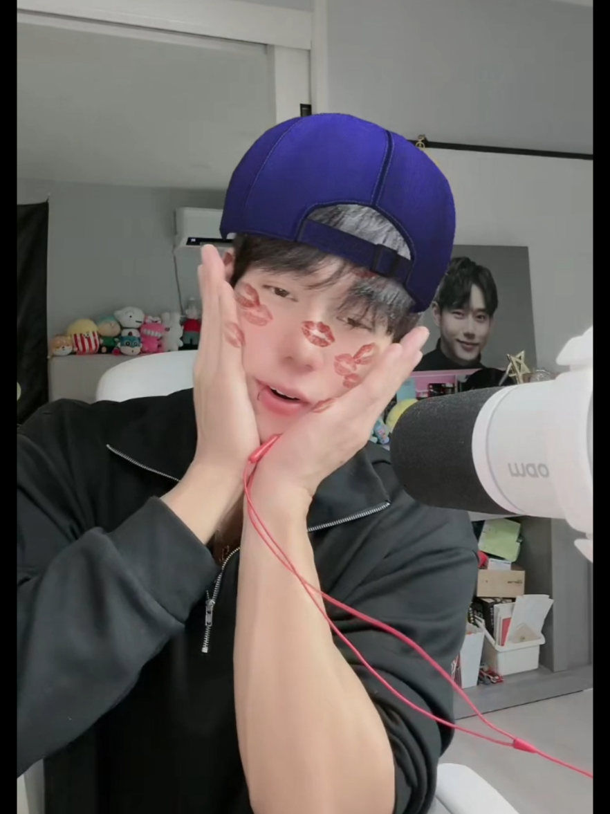 @Jin Ju Hyung Fanpage โก