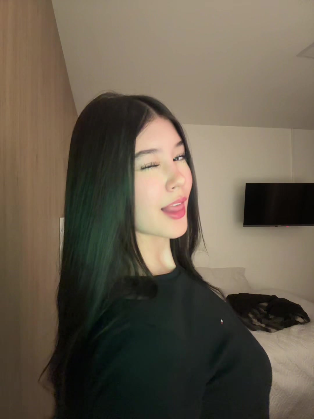 @samanthg._