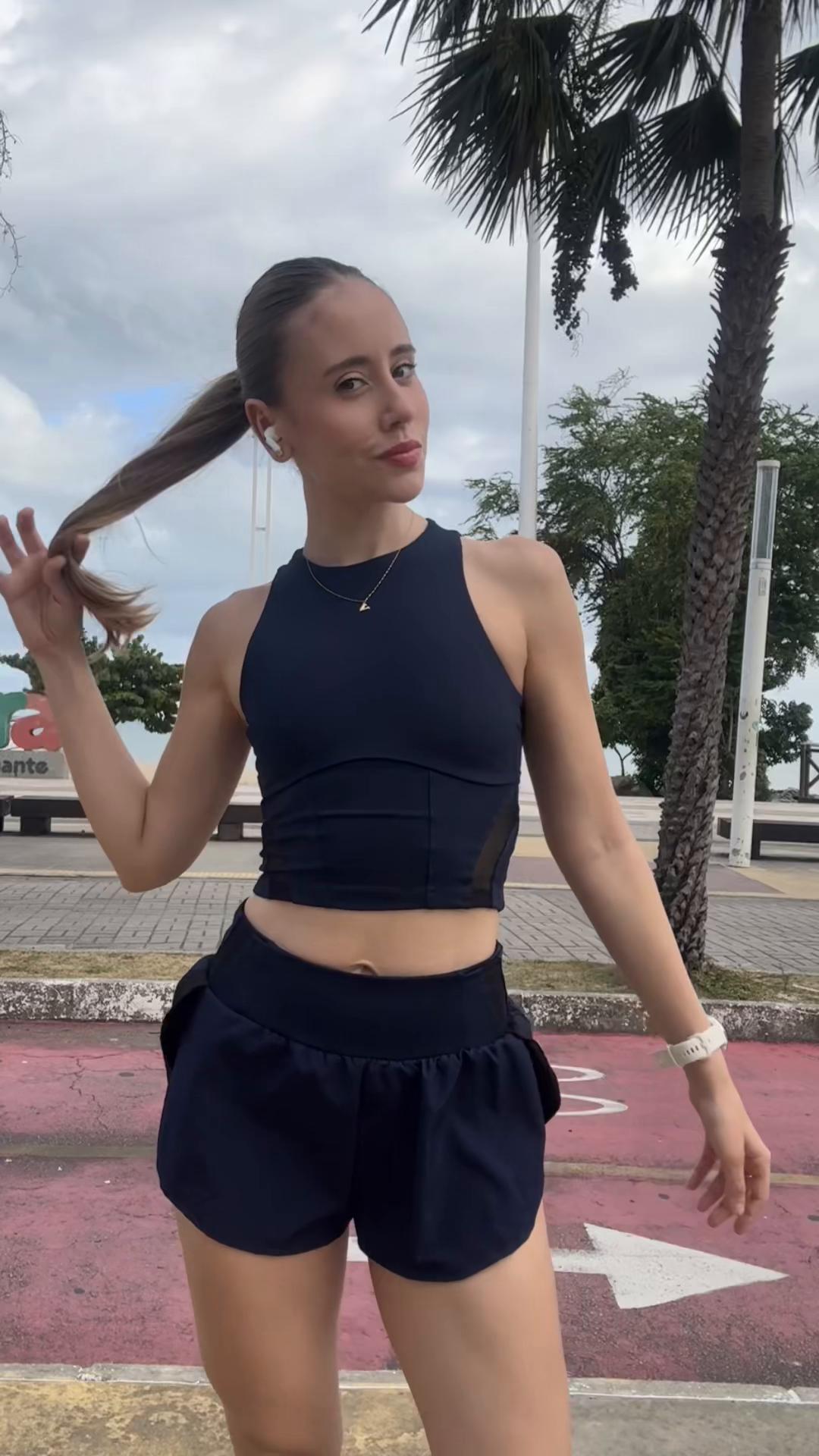 @Vitoria Nunes