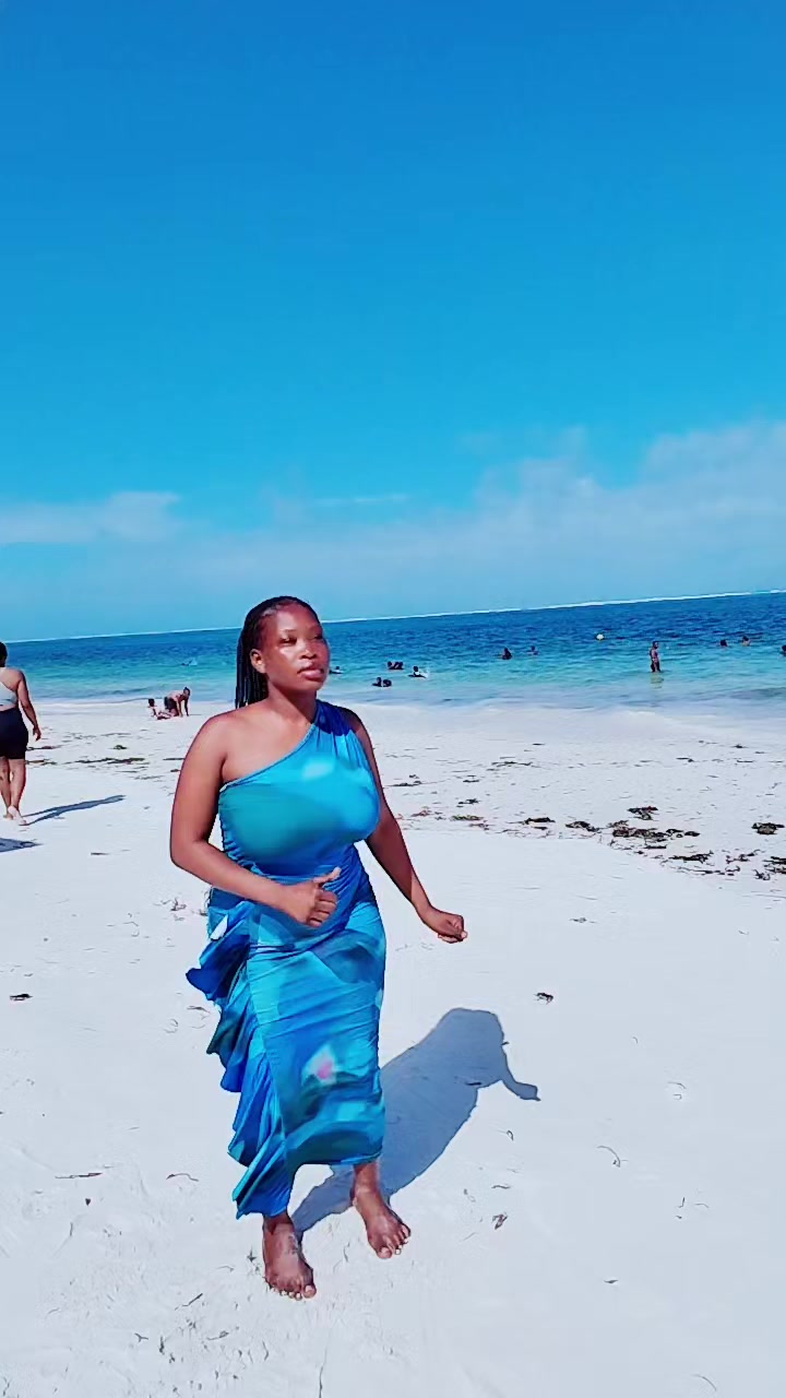 @ADHIAMBO 🇰🇪