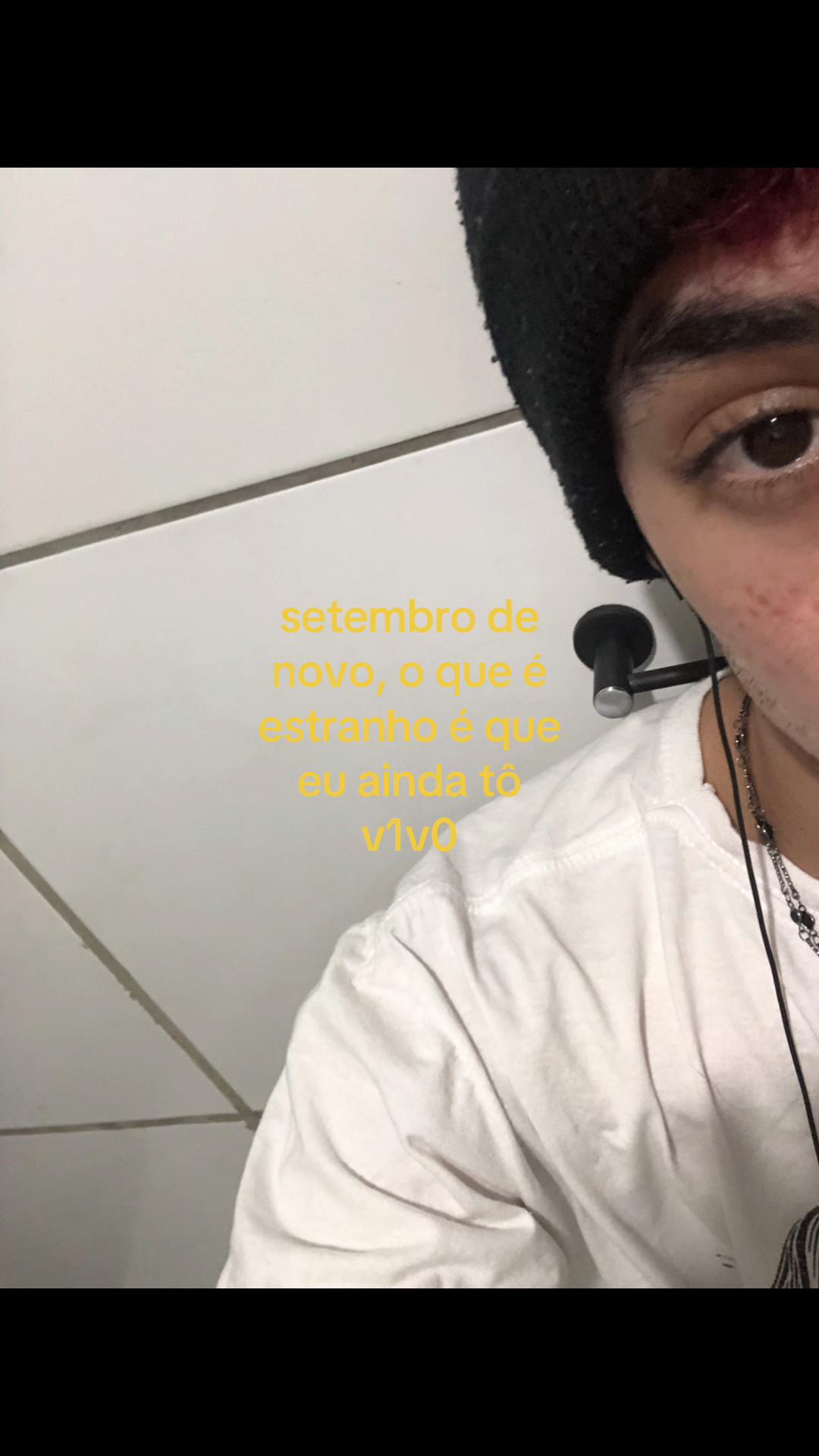@✮