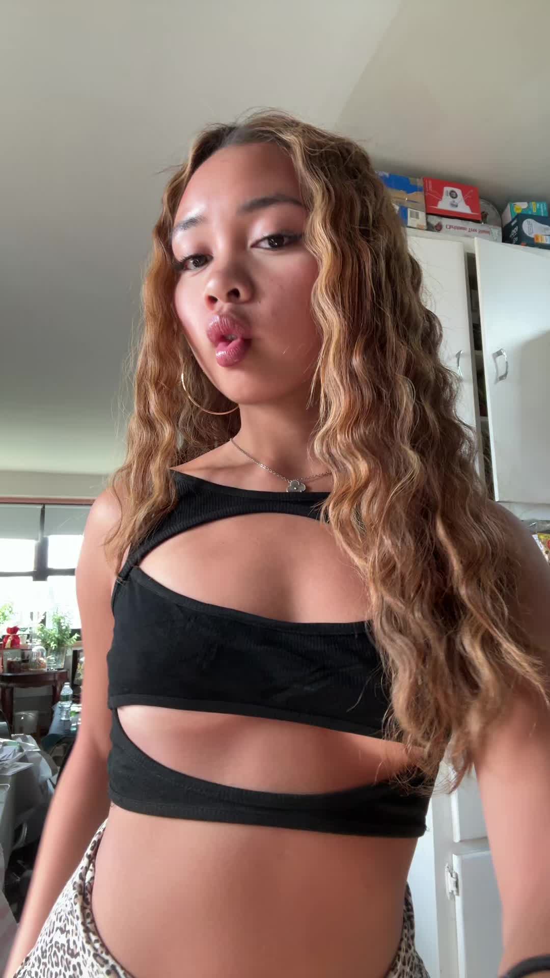 @user48097512579