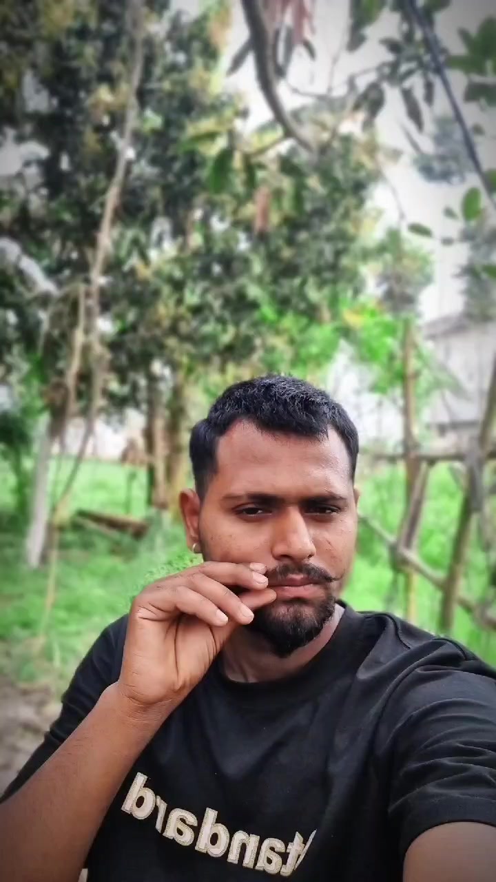 @𝗥𝗮𝗗𝗵𝗘 🗡️🚩