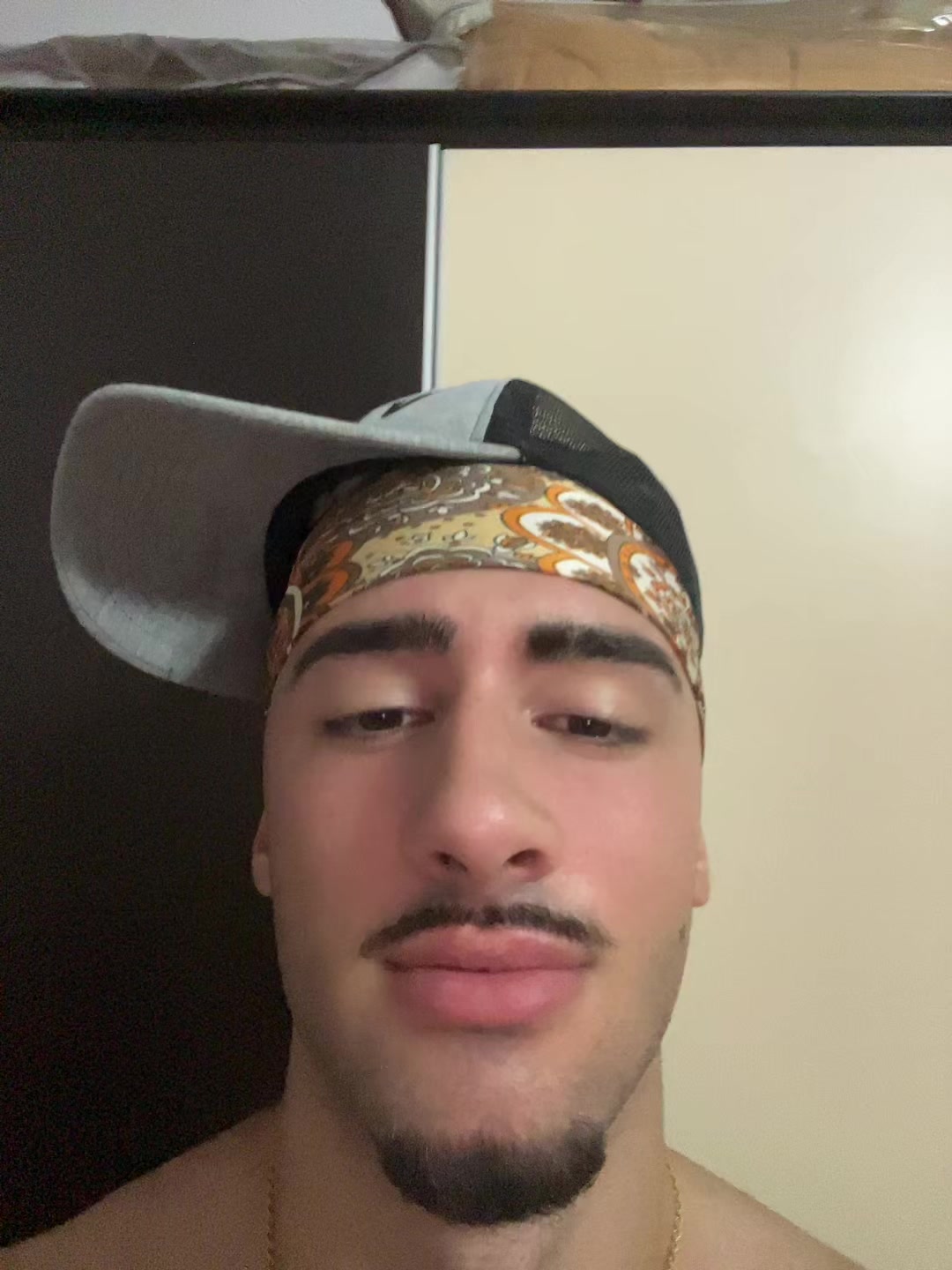 @XH