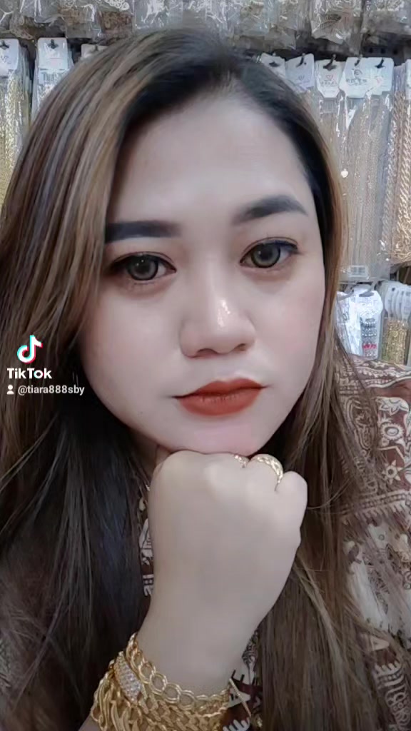 @tiara888