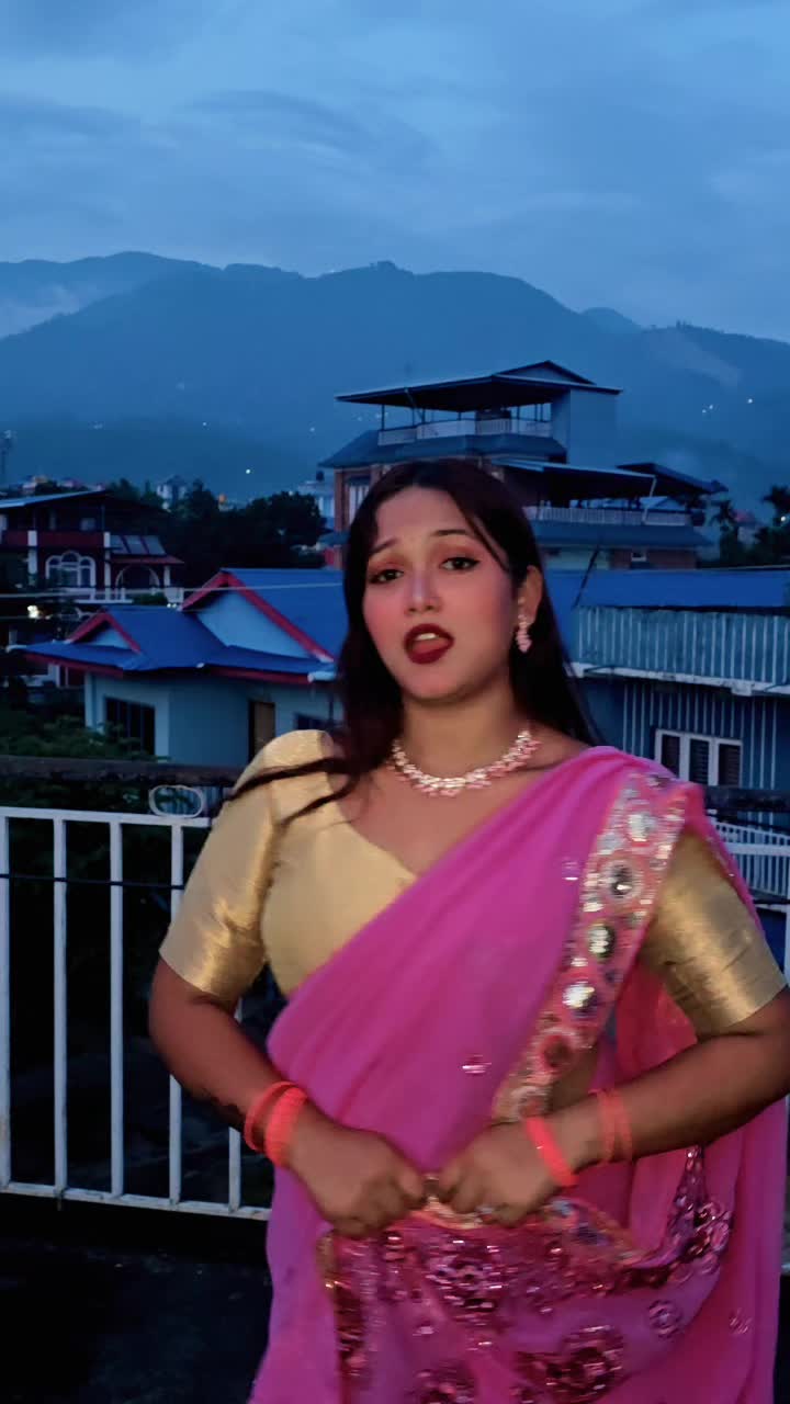 @👑kashish bhagat❣️😍