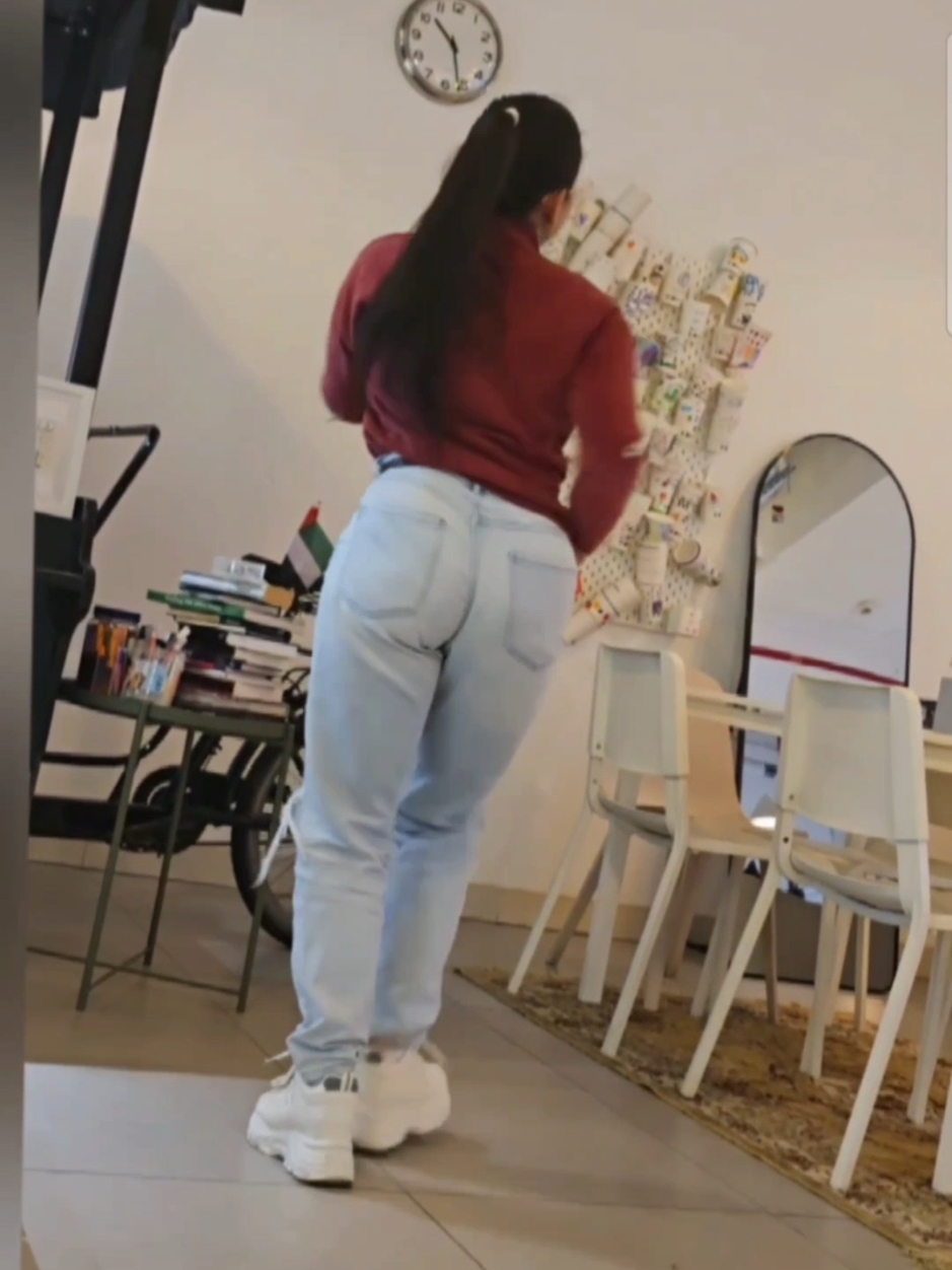 @hello_jenvel