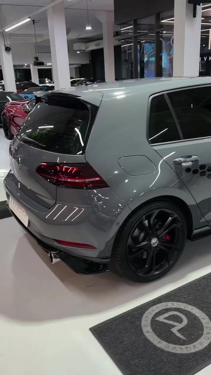 @revvedcars