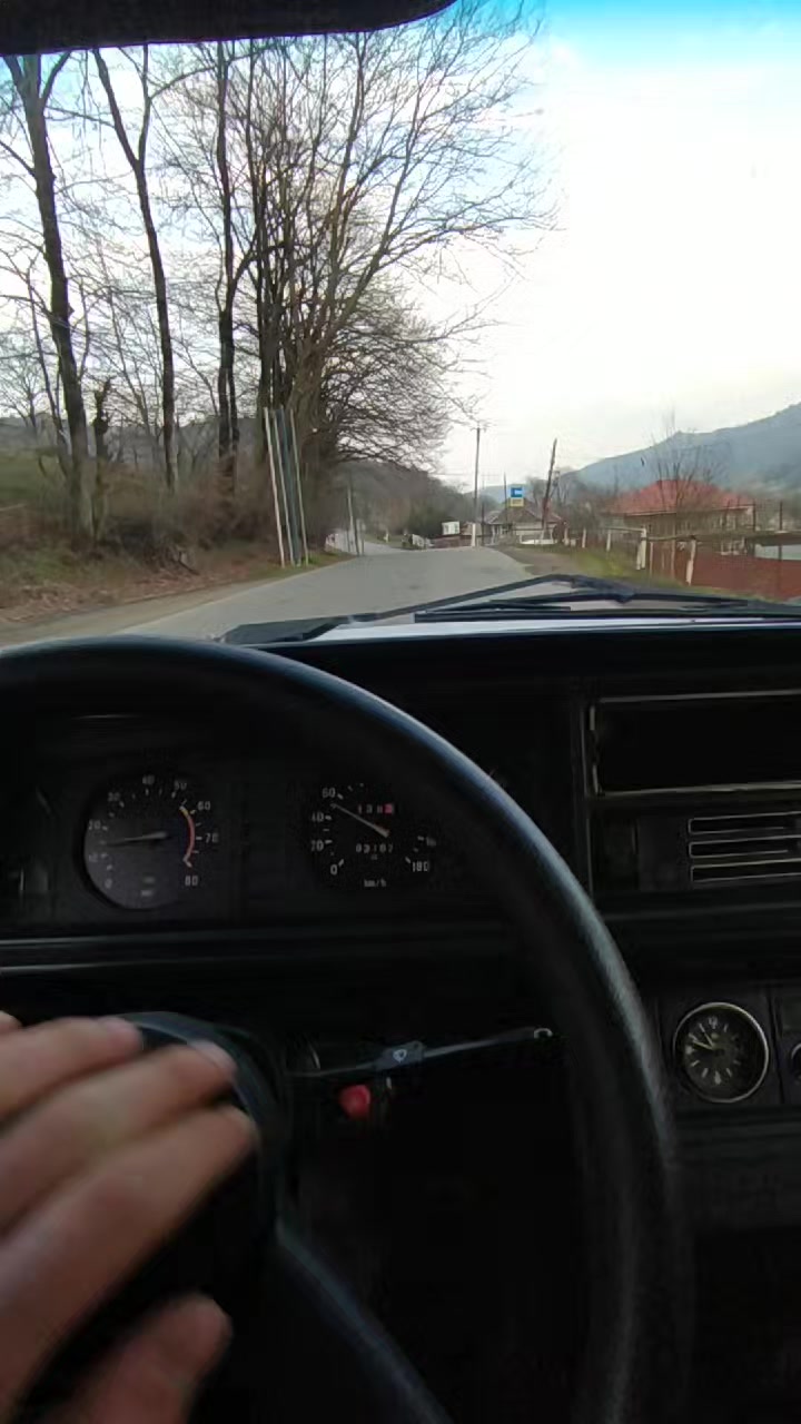 @am1roovv.486