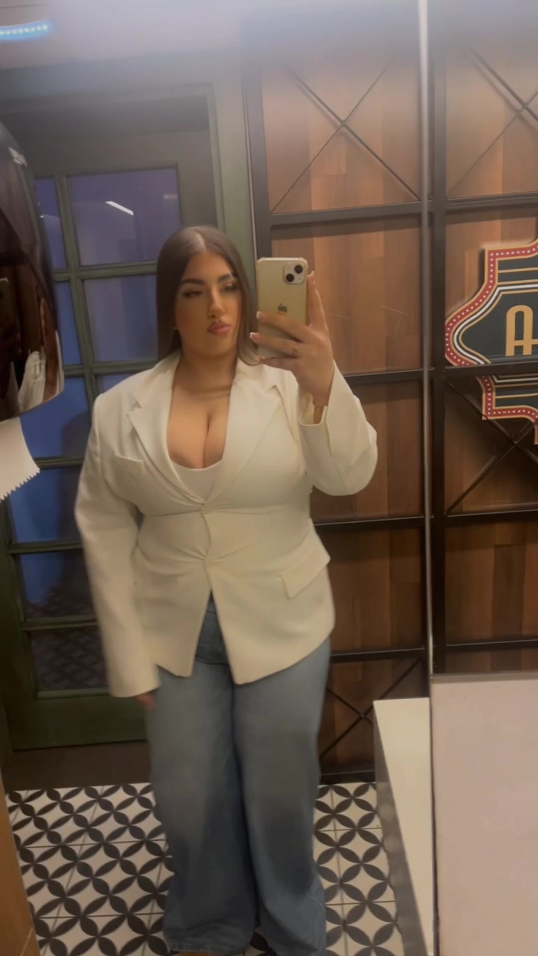 @andjela