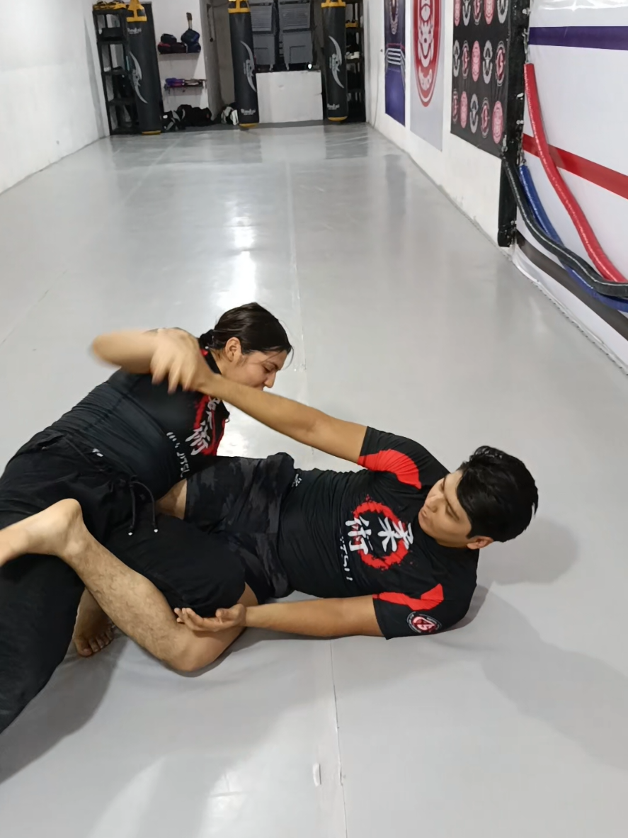 @ZavaletaKickboxing_mma