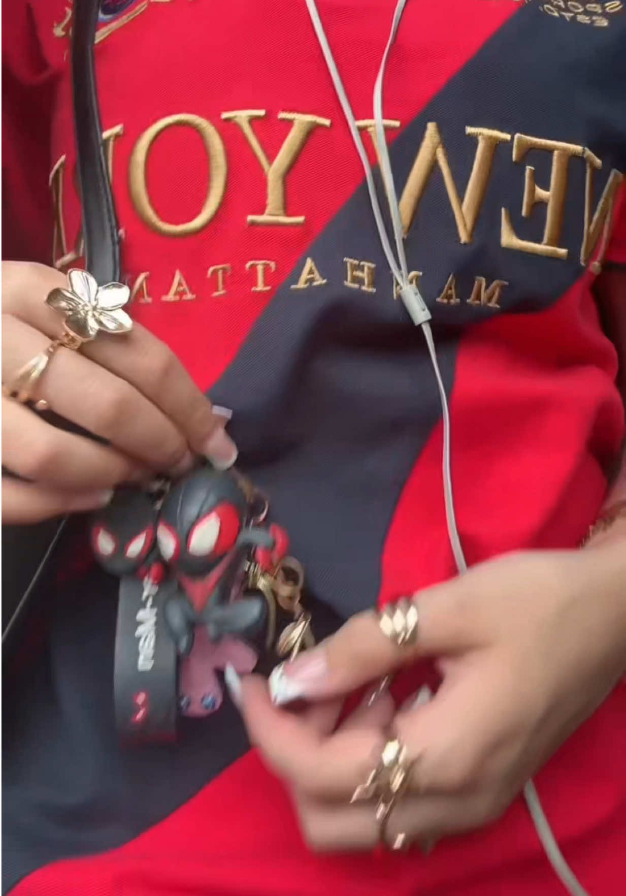 @𝐒𝐀𝐍𝐄𝐋𝐋𝐀 ☆